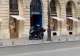 Jaf ca în filme la un magazin de bijuterii de lux - Trei hoți au fugit pe două motociclete negre de la fața locului - VIDEO cu momentul