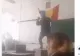 Show făcut de un profesor din Baia Mare - Dans pe catedră, în fața elevilor