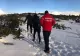 Doi tineri, salvați de salvamontiști după ce au rămas blocați pe munte. Erau îmbrăcați în colanți și pantofi sport
