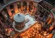 Paște 2023. Lumina Sfântă de la Ierusalim ajunge peste Prut, la Chișinău, cu ajutorul Patriarhiei Române