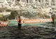Activiștii de mediu au înnegrit celebra Fontana di Trevi. Autoritățile sunt furioase: 300.000 de litri de apă vor fi irosiți pentru a o curăța 