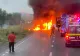 Incendiu la un autobuz plin de pasageri, în județul Neamț. Flăcări uriașe, intervenție contra cronometru
