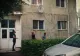 Tentativă de SINUCIDERE la Dej. Un tânăr s-a ARUNCAT de la etajul 3 - Rudele și vecinii sunt ȘOCAȚI
