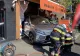 O mașina a intrat într-un magazin din Capitală. Vânzătoarea a fost rănită și transferată la spital