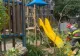 Un arbore imens a căzut peste un copil ce se afla într-un loc de joacă din Suceava - Care este starea micuțului