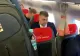 Marcel Ciolacu, filmat și fotografiat în aeroport când își ridică singur bagajele - Premierul a ales să meargă cu un avion de linie în vizita din Germania