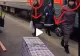 VIDEO – Părea o simplă sacoșă de rafie uitată în gară – Ce se ascundea de fapt în ea