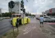 Taxi răsturnat, după un accident violent la Iași! Pasagerii, mamă și fiu, au fost răniți - VIDEO