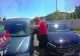 Șofer luat la pumni după o banală șicanare în trafic. Imagini șoc cu scandul - monstru din mijlocul drumului