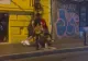 Bătaie cu pumni și picioare în mijlocul străzii! Scene șocante în Capitală