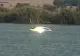 "Plouă și cu mașini". Val de comentarii după ce un autoturism a ajuns în mijlocul unui lac din Constanța - VIDEO