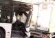 Accident grav în București - Șoferul unui autobuz STB a rămas încarcerat după ce a lovit o autoutilitară
