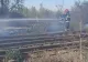 Incendiu de vegetație extins pe calea ferată: 3 trenuri de călători au fost oprite pe traseu - Anunț CFR despre reluarea circulației