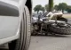 Sfârșit tragic pentru un motociclist de 38 de ani. A murit după ce a intrat în plin într-o mașină, după care a fost proiectat în alta, parcată