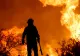 Un adevărat cerc de foc riscă să devoreze o stațiune din Argentina. Aproape 1.000 de pompieri se luptă cu incendiul masiv pentru a preîntâmpina o catastrofă 