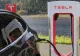 Suma astronomică plătită de un proprietar de Tesla după ce bateria a fost deteriorată de o ploaie banală. "Am fost uluit"