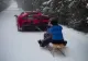 Aroganță și iresponsabilitate: sanie cu copii, trasă de Ferrari - VIDEO
