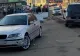 Șicanare în trafic dusă la extrem. Bărbat călcat intenționat cu mașina și târât pe trotuar