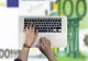 A trimis poze deochiate pe internet și a ajuns să fie șantajat. I s-au cerut 5.000 de euro ca să nu-l vadă toată lumea gol pușcă
