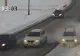 Ce se întâmplă când două mașini vor să depășească în coloană, dar nu este decât o singură bandă VIDEO