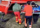 Accident grav în Vâlcea. Bărbat spulberat de dubă pe marginea șoselei. Victima, transportată de urgență cu elicopterul SMURD