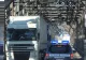 Opt migranți, salvați de la moarte prin congelare, într-un camion frigorific, în Vama Giurgiu. Toți au fost duși la spital - VIDEO