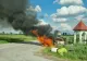 Accident teribil, în Timiș. O mașină a ars complet. Patru persoane au fost rănite VIDEO