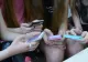 Nou pericol pe internet. Copiii, ademeniți în grupuri unde se promovează automutilarea