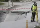 Alertă în orașul Slănic! A reapărut craterul „reparat” de primărie. O targedie ar putea avea loc oricând VIDEO