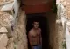 Povestea uimitoare a unui adolescent de 14 ani. Andres și-a construit propria casă, după ce a săpat timp de șase ani