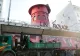 Momente de panică, în centrul Parisului. A căzut celebra morișcă de pe clădirea cabaretului Moulin Rouge VIDEO