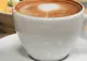 Cafeaua poate interacționa cu unele medicamente! Ce pastile NU trebuie să iei dacă ești un consumator de cafea înrăit: efectele secundare, accentuate