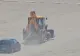 Amendă usturătoare pentru un șofer care s-a avântat cu mașina pe o plajă din Eforie Nord. Imaginile cu autoturismul împotmolit în nisip, virale pe internet VIDEO