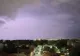 Fenomen meteo rar, la Arad: Furtună cu fulgere roz! Spectacol pe cer - VIDEO