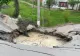 VIDEO Craterul de pe strada 23 August din Slănic a fost umplut. Anunțul prefectului județului Prahova