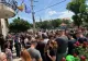 Scandal uriaș în fata primăriei din Săcueni, în Bihor. Sute de oamenii îi cer edilului UDMR să plece și îl acuză că vrea să schimbe rezultatul votului - VIDEO