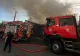 Incendiu violent, la un magazin din Ploiești: mesaj Ro-Alert - degajări mari de fum. VIDEO