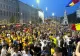 Trafic blocat în Piața Universității: Mii de suporteri serbează calificarea echipei naționale