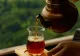 De ce beau turcii ceaiuri calde în zilele toride de vară, când, de fapt, majoritatea lumii simte nevoia să consume răcoritoare. Iată explicația