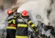 Dragoste cu năbădăi. Un bărbat beat s-a certat cu soția și a dat foc la casă