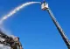 La aproape o săptămână de la izbucnirea incendiului la Oltchim, pompierii încă se chinuie să stingă focul VIDEO