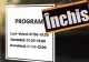 Ce poate să pățească vânzătorul dacă a plecat mai devreme și a închis magazinul înainte de orarul afișat pe ușă