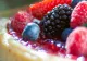 Tartă cu mure, zmeură, afine și mentă, desertul bogat în antioxidanți. Este ideal pentru o zi toridă de vară