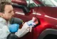 Cum îți dai seama că mașina second hand pe care vrei s-o cumperi a fost revopsită? Semnele care dau de gol o „cârpeală”