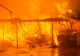Iadul, dezlănțuit! Un depozit de sicrie din Bihor a fost cuprins de incendiu. Pompierii se luptă cu flăcările de 8 ore