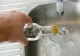 Lista băuturilor pe care e bine să le arunci la chiuvetă dacă vrei să slăbești