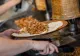 4 locații  ”Socului Kebab” din Bucureşti, închise temporar de ANPC: inspectorii au găsit mizerie, gândaci și muște