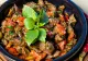 Rețeta delicioasă care ne va aminti de copilărie. Cum pregătim tocănița de vită cu legume, în numai câțiva pași simpli