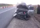 Microbuz răsturnat pe câmp, în urma unui accident produs de un preot care a adormit la volan