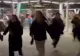 Clipe de groază la Moscova. Un individ a deschis focul într-un parc din centrul orașului VIDEO